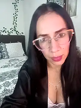 YaraDuartee online show from 03.05.26