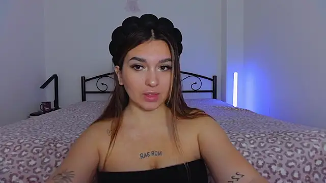 YourEmily xx online show from 10.21.25