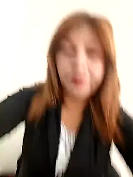 Snapshot of VANESSA__01 chatting on 11.27.25 VANESSA 01 online show from 11.27.25