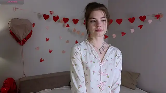 Snapshot of TwixieGuo chatting on 03.12.26 TwixieGuo online show from 03.12.26