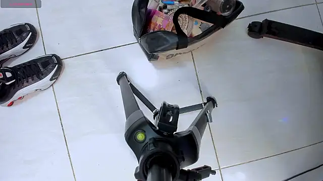 Snapshot of CharlotteAndSimon chatting on 02.11.26 CharlotteAndSimon online show from 02.11.26