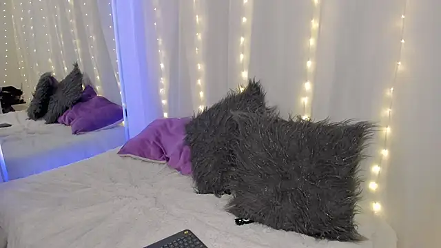 Snapshot of Olivia_Morrys chatting on 03.31.26 Olivia Morrys online show from 03.31.26