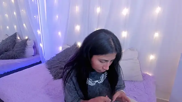 Olivia Morrys online show from 05.21.26