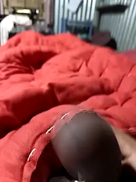 Snapshot of WrongAngle30 chatting on 11.15.25 WrongAngle30 online show from 11.15.25