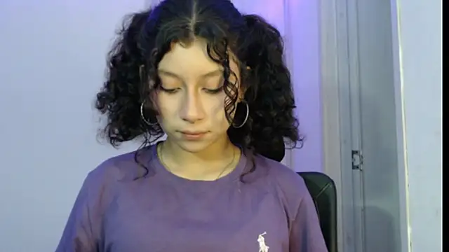 Snapshot of Ivonnybonn chatting on 10.16.25 Ivonnybonn online show from 10.16.25