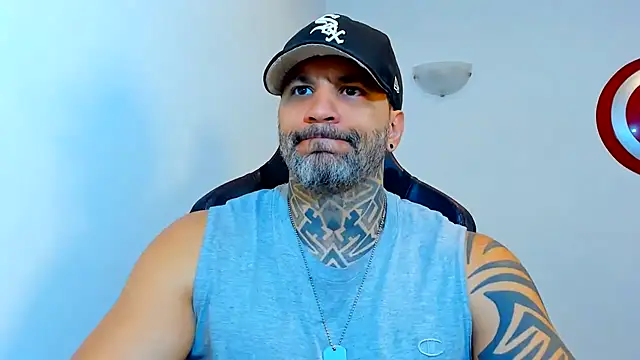 Snapshot of JoshRigby chatting on 06.19.26 JoshRigby online show from 06.19.26