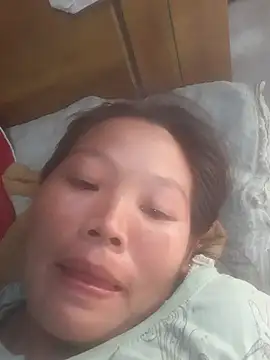 bree-zz online show from 10.10.25