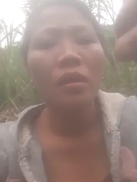 Snapshot of bree-zz chatting on 11.20.25 bree-zz online show from 11.20.25