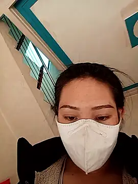 Snapshot of bree-zz chatting on 12.02.25 bree-zz online show from 12.02.25