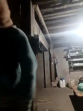 Snapshot of bree-zz chatting on 12.04.25 bree-zz online show from 12.04.25