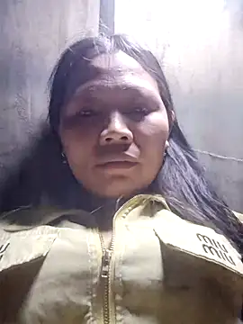 Snapshot of bree-zz chatting on 02.19.26 bree-zz online show from 02.19.26