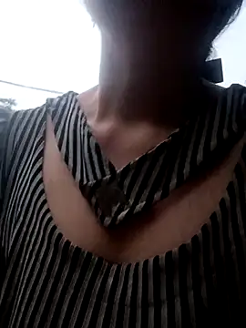 Snapshot of bree-zz chatting on 03.19.26 bree-zz online show from 03.19.26