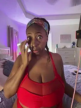 MadamGlam online show from 10.02.25