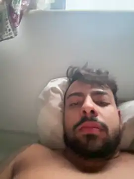 Snapshot of artzin2334 chatting on 12.17.25 artzin2334 online show from 12.17.25