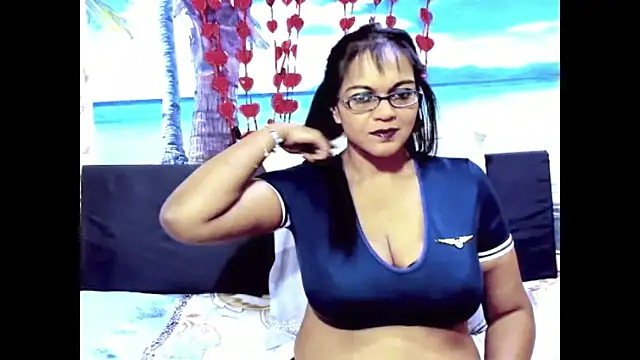 Snapshot of indianswtbella chatting on 02.25.26 indianswtbella online show from 02.25.26