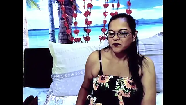 Snapshot of indianswtbella chatting on 02.28.26 indianswtbella online show from 02.28.26