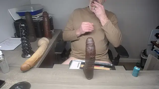 Snapshot of sackstor chatting on 01.07.25 sackstor online show from 01.07.25