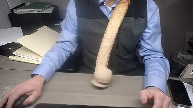 Snapshot of sackstor chatting on 03.05.25 sackstor online show from 03.05.25