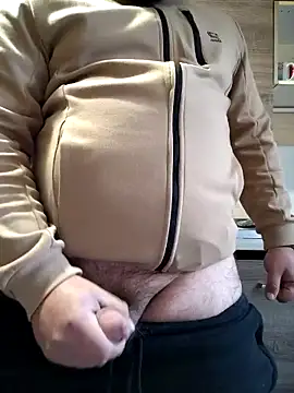 Snapshot of Dragos_01 chatting on 09.26.25 Dragos 01 online show from 09.26.25