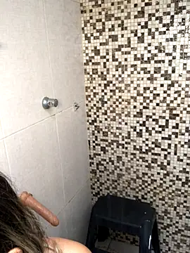 AlinemariaX online show from 10.15.25