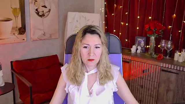 DonnaSmitth online show from 04.24.26
