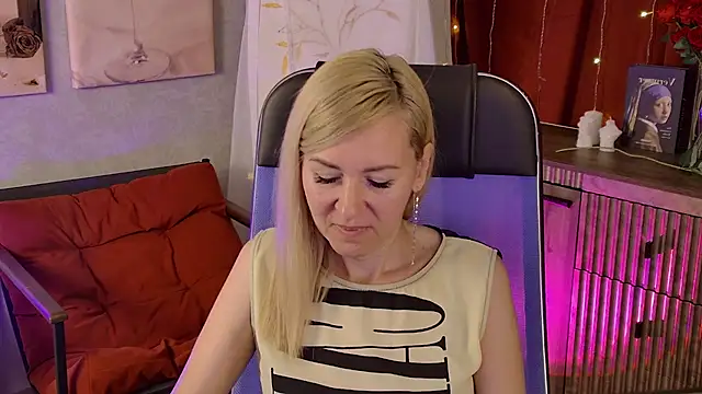 DonnaSmitth online show from 06.12.26