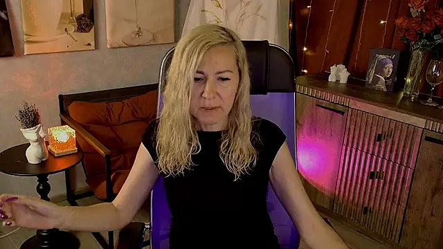DonnaSmitth online show from 06.22.26