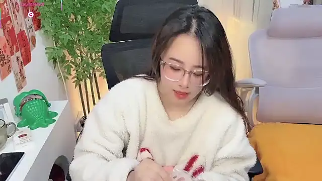 Snapshot of NEWONETO chatting on 01.08.26 NEWONETO online show from 01.08.26