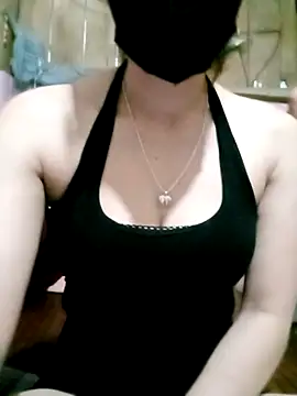 Snapshot of LenaCii chatting on 10.18.25 LenaCii online show from 10.18.25