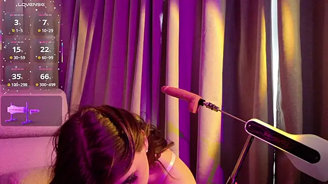 EvaaLane online show from 10.07.25