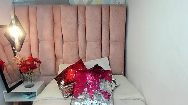 Issa Milf   online show from 07.24.26