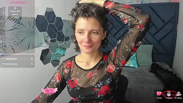 Snapshot of Valery_More__ chatting on 02.11.26 Valery More online show from 02.11.26