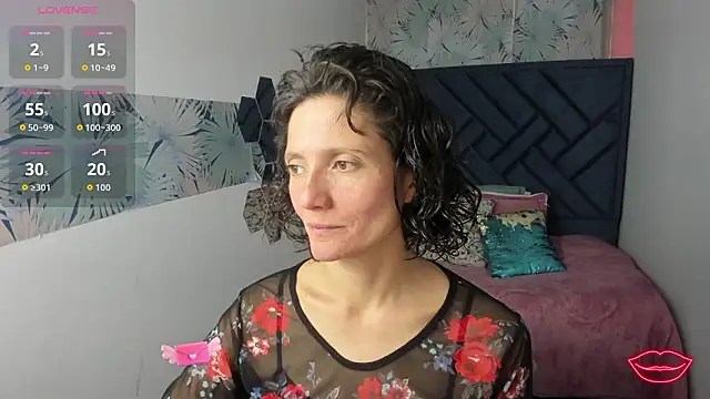 Snapshot of Valery_More__ chatting on 02.26.26 Valery More online show from 02.26.26