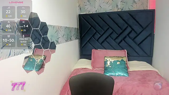 Snapshot of Valery_More__ chatting on 03.10.26 Valery More online show from 03.10.26