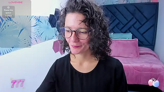 Valery More   online show from 04.30.26