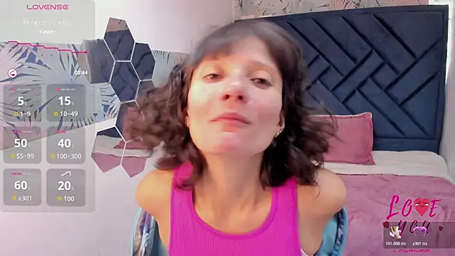 Valery More   online show from 07.08.26