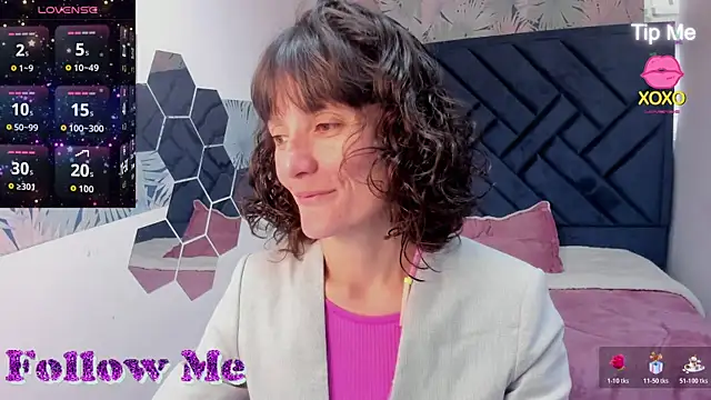 Valery More   online show from 07.22.26