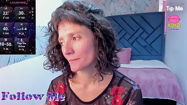 Valery More   online show from 08.07.26