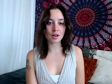 AdalynKiss online show from 10.28.25