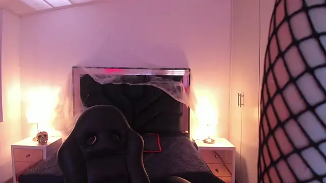 SusanVilla online show from 10.31.25