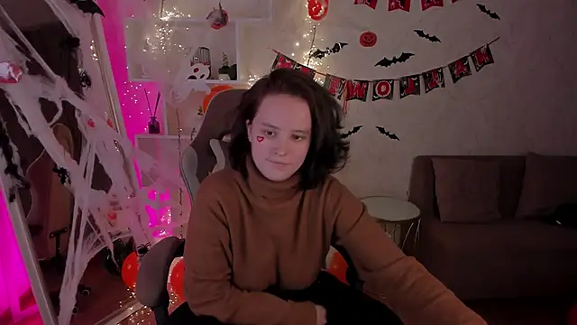 Snapshot of Violet_Ferguson chatting on 10.29.25 Violet Ferguson online show from 10.29.25