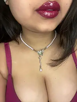 Snapshot of soniyaverma00 chatting on 01.11.26 soniyaverma00 online show from 01.11.26