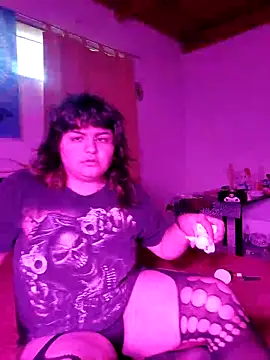 Snapshot of crucifxcked chatting on 09.27.25 crucifxcked online show from 09.27.25