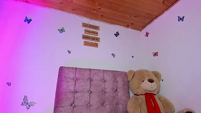 Lia Roses3x online show from 07.18.26