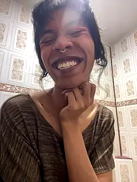 MadamLeRouge online show from 12.14.25