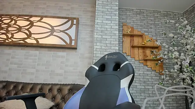 Snapshot of Alisonn_Doll chatting on 02.02.26 Alisonn Doll online show from 02.02.26