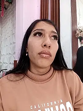 Snapshot of Amelia_Rivas chatting on 12.17.25 Amelia Rivas online show from 12.17.25