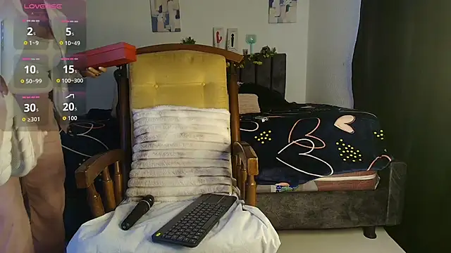 Snapshot of Devora_mature65 chatting on 11.26.25 Devora mature65 online show from 11.26.25