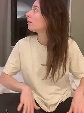 GoldenPussy1329 online show from 02.21.26