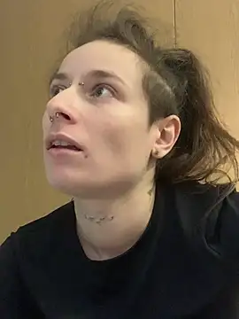 GoldenPussy1329 online show from 03.03.26